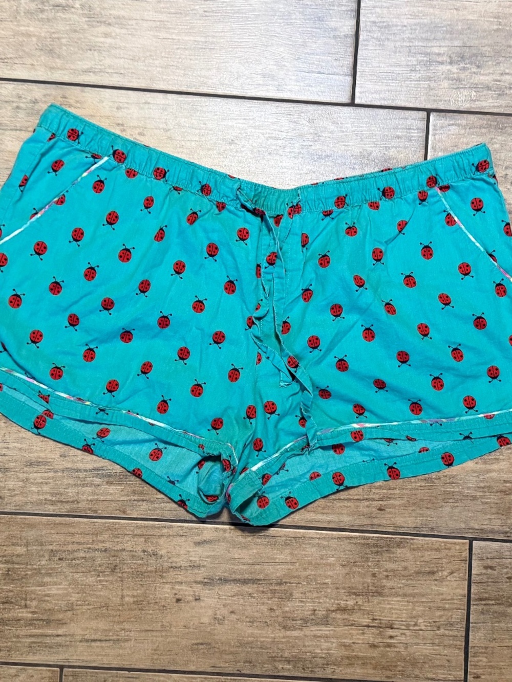 Old navy lady bug sleep shorts